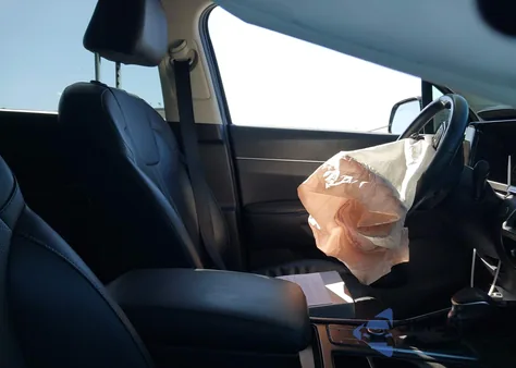 2022 Kia Sorento S z USA, uszkodzony, nr VIN 5XYRL4LC9NG162397